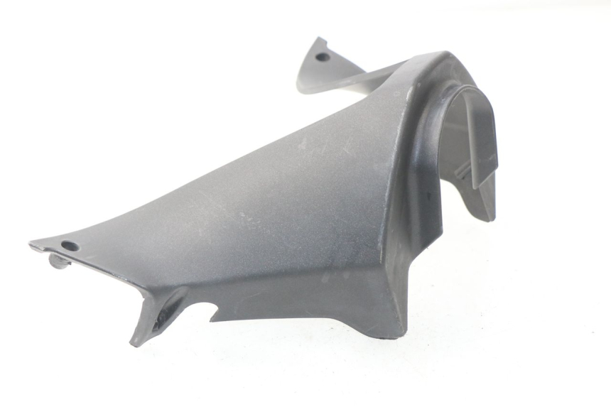 photo de OSŁONA KIEROWNICY TYLNA APRILIA ATLANTIC 125 (2003 - 2009) - Inny kąt widzenia