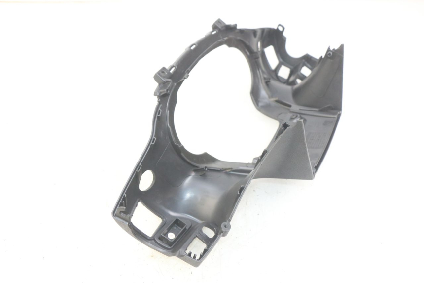 photo de OSŁONA TYLNEJ KIEROWNICY PIAGGIO BEVERLY 125 (2010 - 2015) - Szczegół części