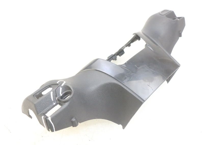 photo de OSŁONA TYLNEJ KIEROWNICY PIAGGIO BEVERLY 125 (2010 - 2015) - Punkty mocowania