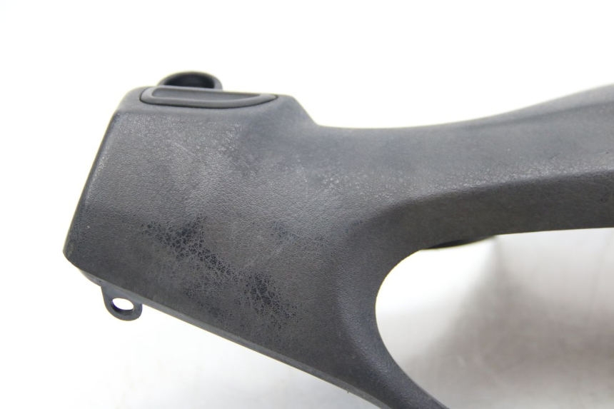 photo de OSŁONA TYLNEJ KIEROWNICY DERBI BOULEVARD 50 (2009 - 2006) - Widok z bliska