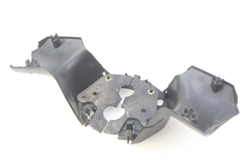 photo de OSŁONA TYLNEJ KIEROWNICY PEUGEOT CITYSTAR 125 (2011 - 2017) - Zoom stanu zużycia