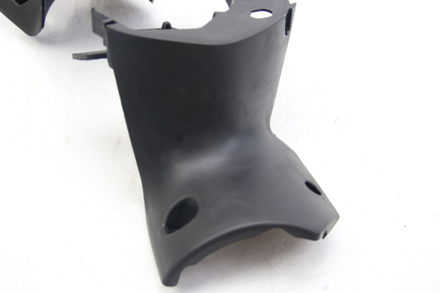 photo de OSŁONA TYLNEJ KIEROWNICY PEUGEOT CITYSTAR 125 (2011 - 2017) - Zoom stanu zużycia