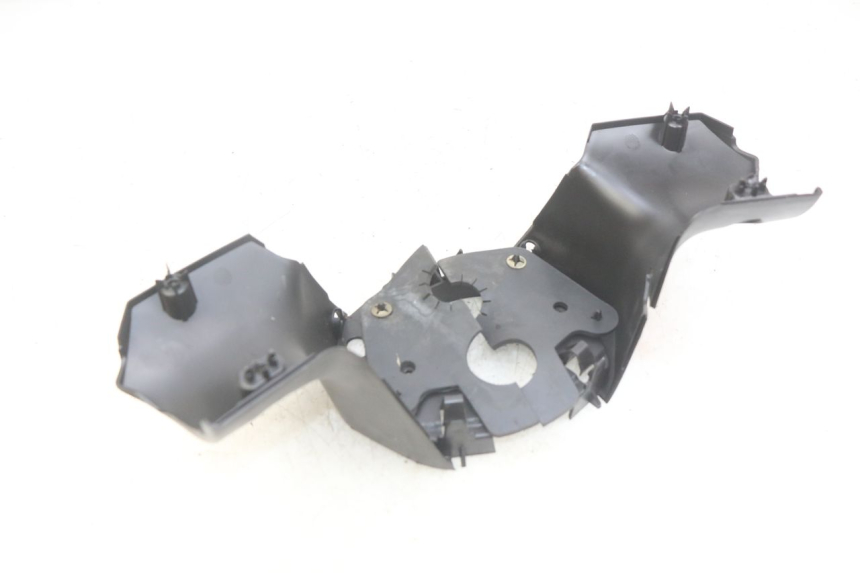 photo de OSŁONA TYLNEJ KIEROWNICY PEUGEOT CITYSTAR 125 (2011 - 2017) - Zoom stanu zużycia