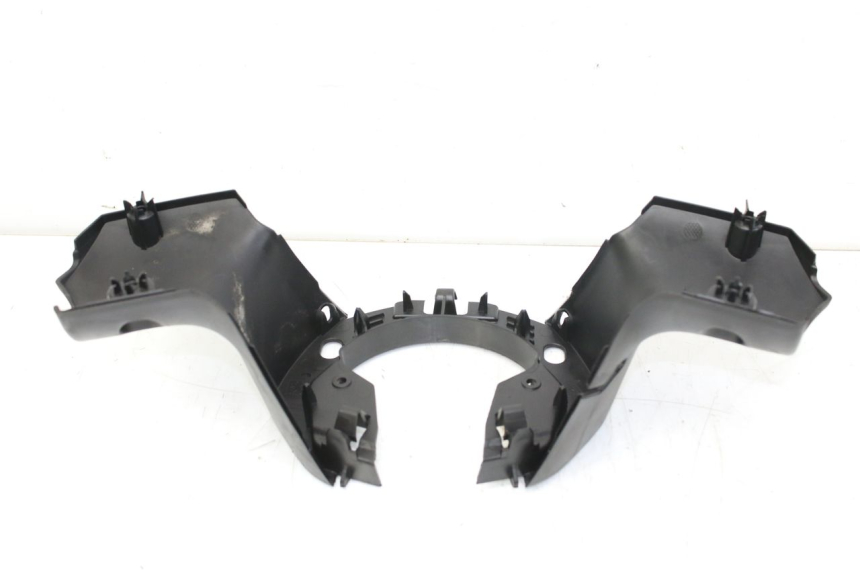 photo de OSŁONA KIEROWNICY TYLNA PEUGEOT CITYSTAR 50 (2013 - 2017) - Widok główny