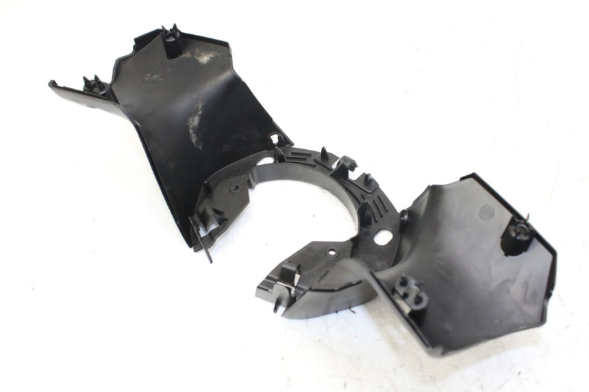 photo de OSŁONA KIEROWNICY TYLNA PEUGEOT CITYSTAR 50 (2013 - 2017) - Punkty mocowania