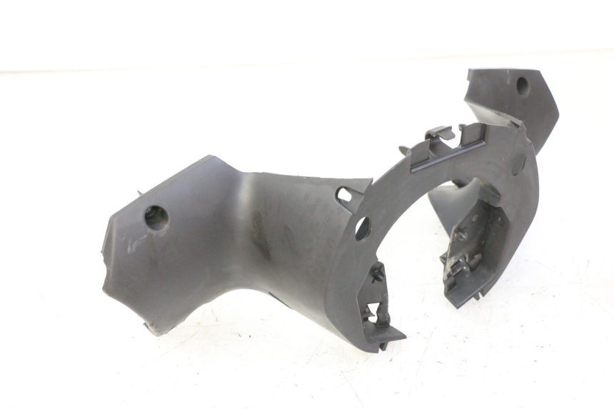 photo de OSŁONA KIEROWNICY TYLNA PEUGEOT CITYSTAR 50 (2013 - 2017) - Inny kąt widzenia