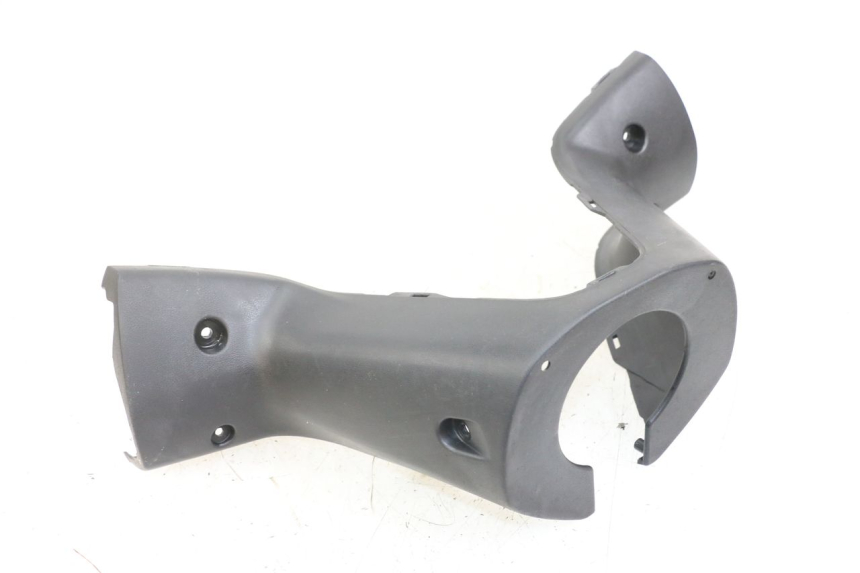 photo de OSŁONA KIEROWNICY TYLNA KYMCO DINK 4T 50 (2007 - 2018) - Zoom stanu zużycia