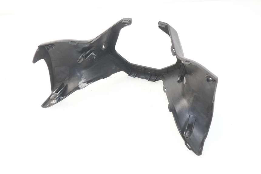 photo de OSŁONA TYLNEJ KIEROWNICY KYMCO DINK STREET 125 (2009 - 2014) - Zoom stanu zużycia