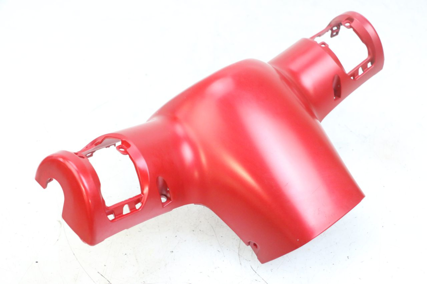 photo de OSŁONA TYLNEJ KIEROWNICY PEUGEOT DJANGO 4T 50 (2014 - 2019) - Szczegóły charakterystyczne