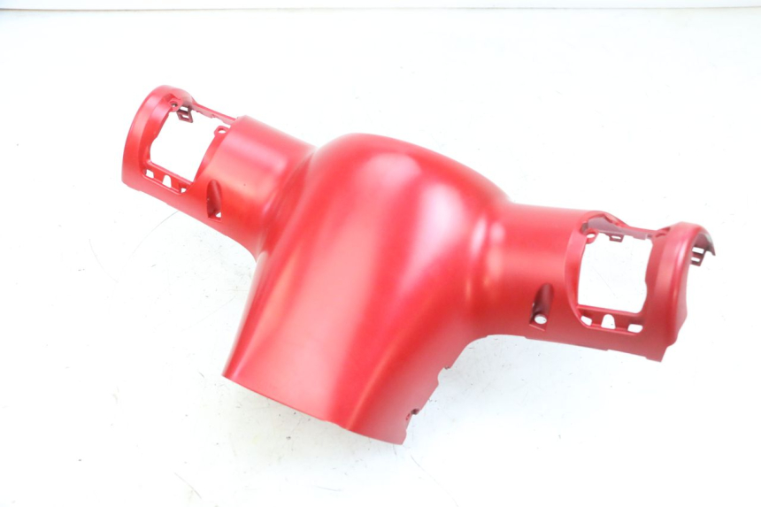 photo de OSŁONA TYLNEJ KIEROWNICY PEUGEOT DJANGO 4T 50 (2014 - 2019) - Zbliżenie komponentów