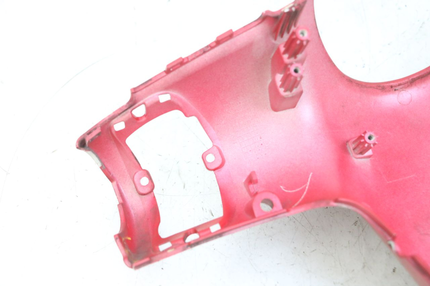 photo de OSŁONA TYLNEJ KIEROWNICY PEUGEOT DJANGO 4T 50 (2014 - 2019) - Zbliżenie techniczne