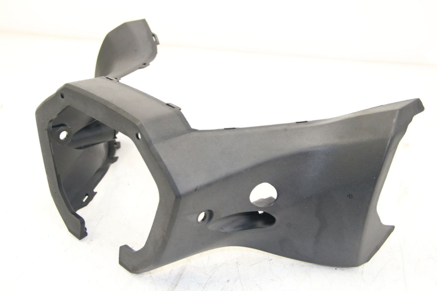 photo de OSŁONA TYLNEJ KIEROWNICY KYMCO DOWNTOWN ABS 125 (2015 - 2017) - Zbliżenie techniczne