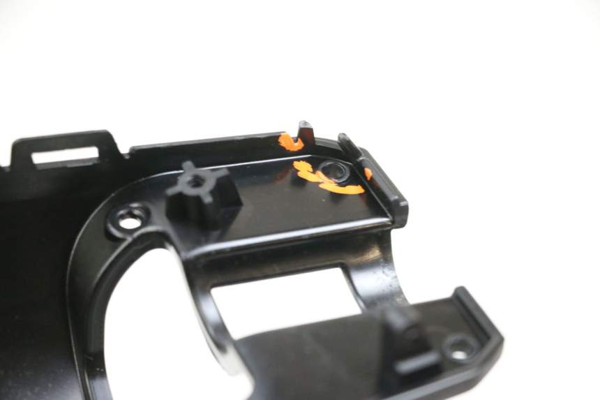 photo de OSŁONA TYLNEJ KIEROWNICY SEGWAY NINEBOT E125S 1 (2022 - 2026) - Inny kąt widzenia