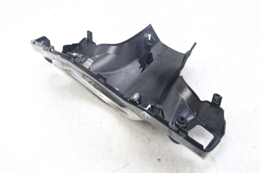 photo de OSŁONA TYLNEJ KIEROWNICY YAMAHA D'ELIGHT DELIGHT 125 (2017 - 2020) - Oznaczenia i referencje