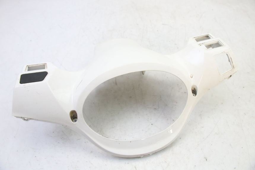 photo de OSŁONA TYLNEJ KIEROWNICY SYM FIDDLE 3 III 125 (2014 - 2020) - Szczegół części