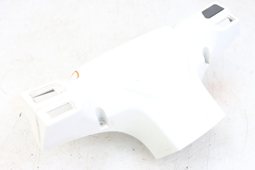 photo de OSŁONA TYLNEJ KIEROWNICY SYM FIDDLE 3 III 50 (2014 - 2020) - Zbliżenie techniczne