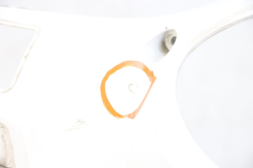 photo de OSŁONA TYLNEJ KIEROWNICY SYM FIDDLE 3 III 50 (2014 - 2020) - Stan powierzchni