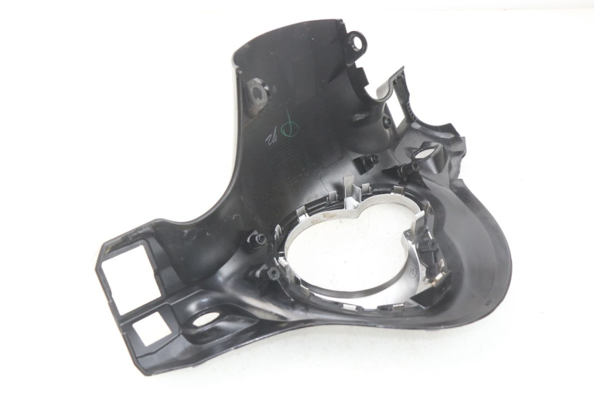 photo de OSŁONA KIEROWNICY TYLNA MBK FLIPPER 115 (2013 - 2017) - Widok ogólny