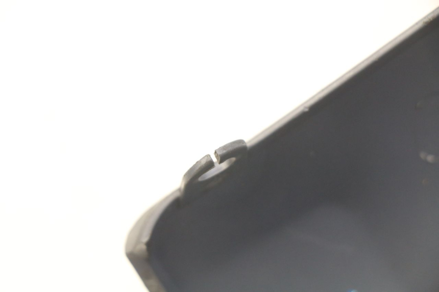 photo de OSŁONA TYLNEJ KIEROWNICY PIAGGIO FLY 100 (2006 - 2010) - Szczegół części