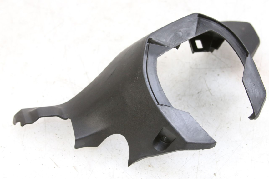 photo de OSŁONA TYLNEJ KIEROWNICY HONDA FORZA 125 (2015 - 2016) - Szczegół części