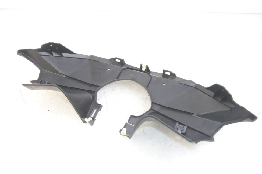 photo de OSŁONA KIEROWNICY TYLNA PEUGEOT GEOPOLIS RS 125 (2007 - 2009) - Inny kąt widzenia