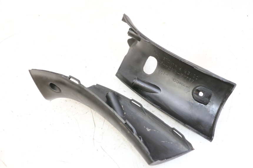 photo de OSŁONA TYLNEJ KIEROWNICY KYMCO GRAND DINK 125 (2008 - 2014) - Zoom stanu zużycia