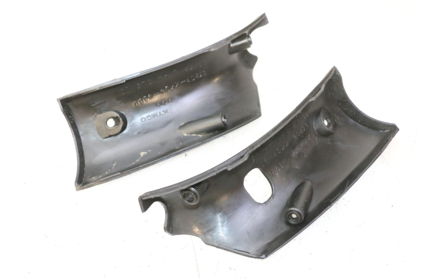 photo de OSŁONA TYLNEJ KIEROWNICY KYMCO GRAND DINK 125 (2008 - 2014) - Inny kąt widzenia