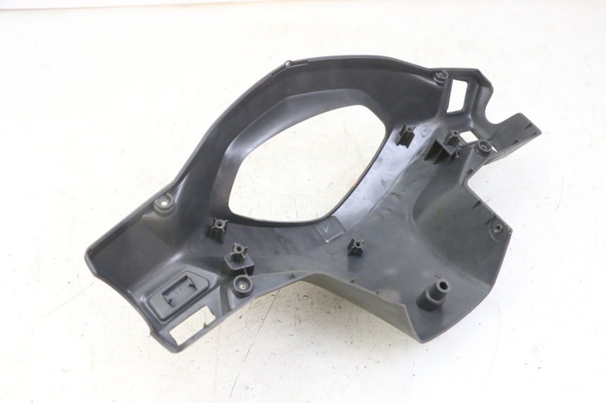 photo de OSŁONA TYLNEJ KIEROWNICY HONDA SCV LEAD 100 (2003 - 2007) - Zoom stanu zużycia