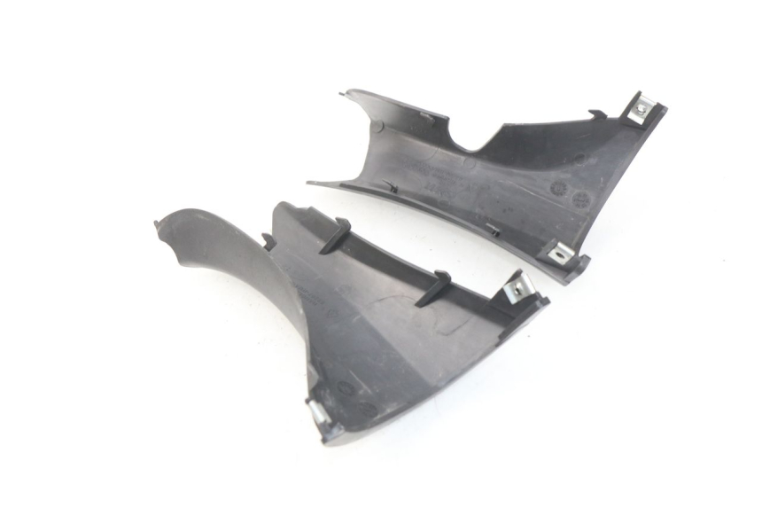 photo de OSŁONA KIEROWNICY TYLNA SYM JOYMAX 250 (2013 - 2017) - Inny kąt widzenia