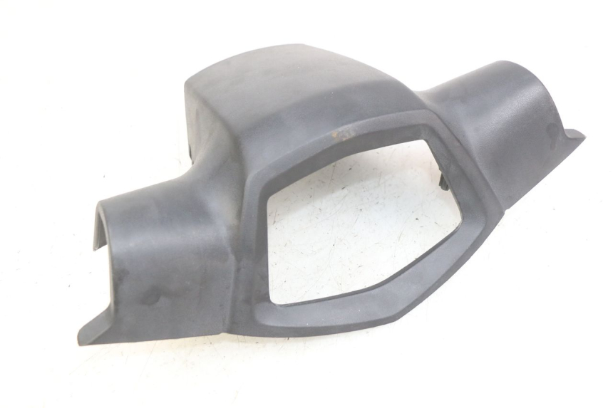 photo de OSŁONA KIEROWNICY TYLNA PEUGEOT KISBEE 2T 50 (2010 - 2017) - Zoom stanu zużycia