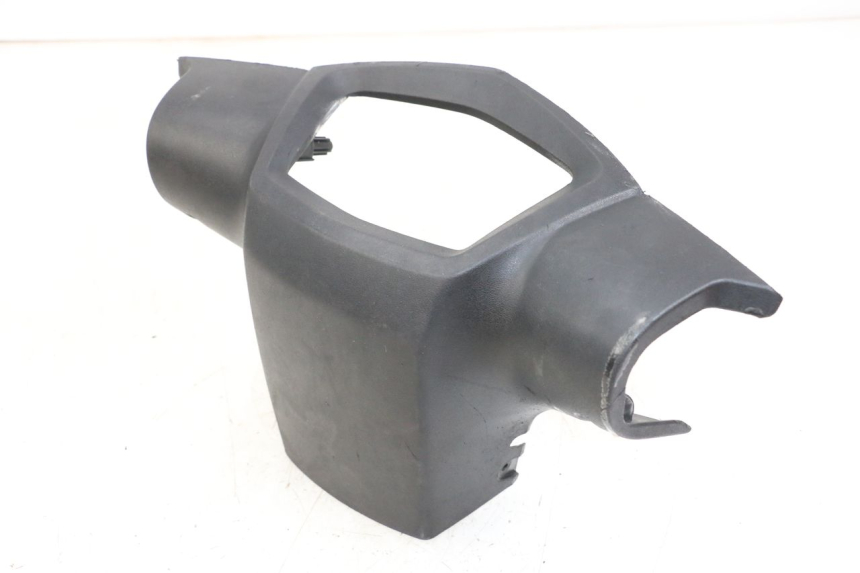 photo de OSŁONA TYLNEJ KIEROWNICY PEUGEOT KISBEE 2T 50 (2018 - 2022) - Zoom stanu zużycia