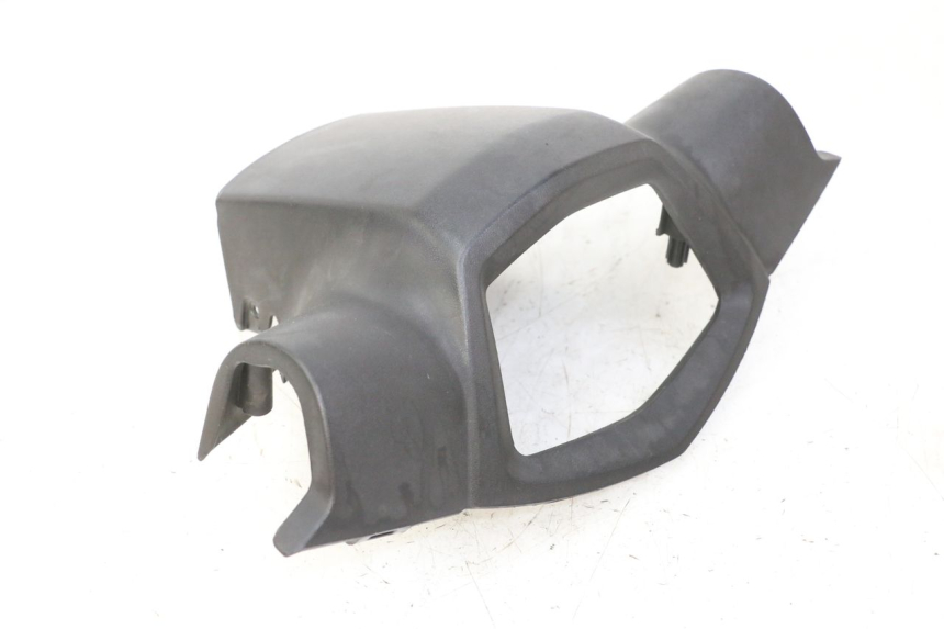 photo de OSŁONA KIEROWNICY TYLNA PEUGEOT KISBEE 2T 50 (2010 - 2017) - Zbliżenie techniczne