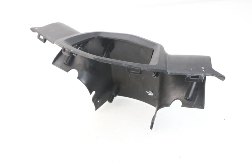 photo de OSŁONA TYLNEJ KIEROWNICY PEUGEOT KISBEE 4T 50 (2018 - 2022) - Szczegół części