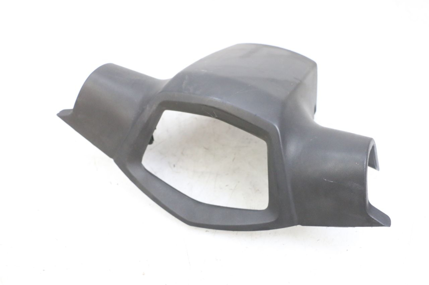 photo de OSŁONA TYLNEJ KIEROWNICY PEUGEOT KISBEE 4T 50 (2010 - 2017) - Zoom stanu zużycia