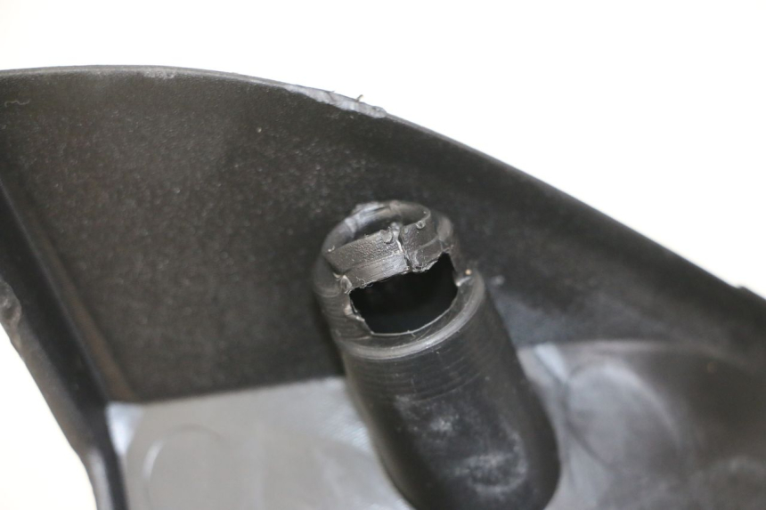 photo de OSŁONA TYLNEJ KIEROWNICY KYMCO XCITING 500 (2007 - 2010) - Część sprawdzona