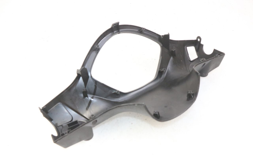 photo de OSŁONA TYLNEJ KIEROWNICY PIAGGIO LIBERTY IGET 4T 50 (2015 - 2020) - Szczegół części