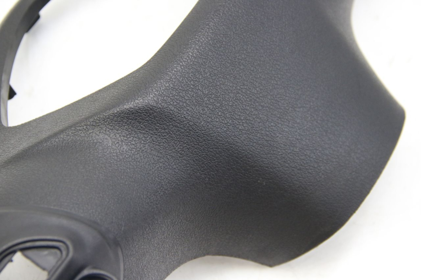 photo de OSŁONA TYLNEJ KIEROWNICY PIAGGIO LIBERTY IGET 4T 50 (2015 - 2020) - Punkty mocowania