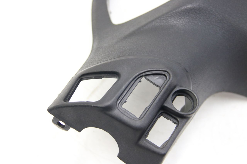 photo de OSŁONA TYLNEJ KIEROWNICY PIAGGIO LIBERTY IGET 4T 50 (2015 - 2020) - Stan powierzchni