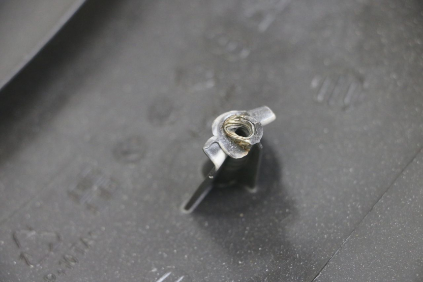 photo de OSŁONA TYLNEJ KIEROWNICY PIAGGIO LIBERTY 125 (2009 - 2013) - Zbliżenie techniczne