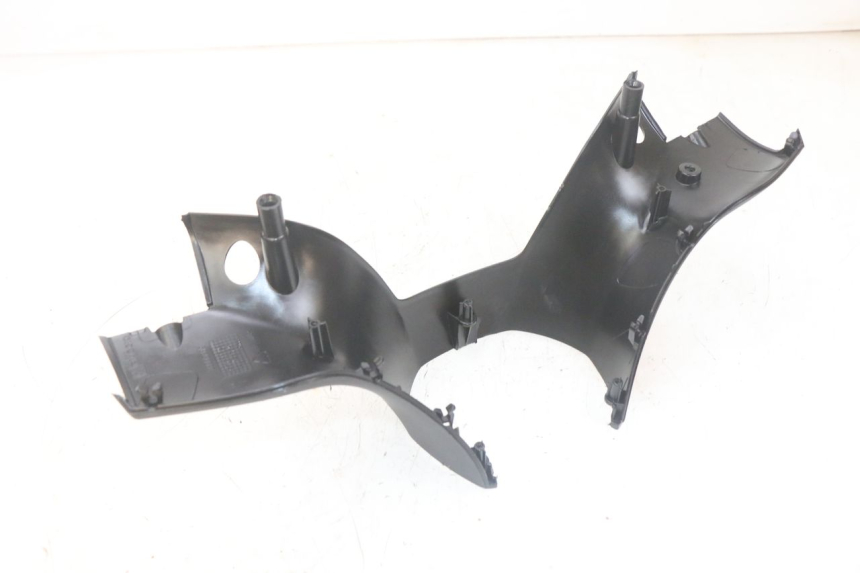 photo de OSŁONA TYLNEJ KIEROWNICY PIAGGIO MP3 HPE 300 (2019 - 2026) - Punkty mocowania