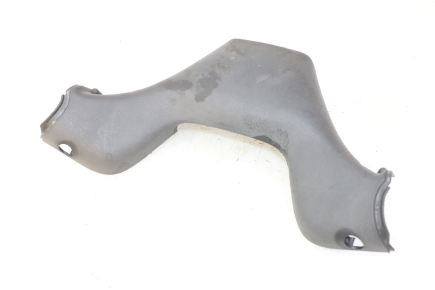 photo de OSŁONA TYLNEJ KIEROWNICY PIAGGIO MP3 RL 250 (2006 - 2010) - Zoom stanu zużycia