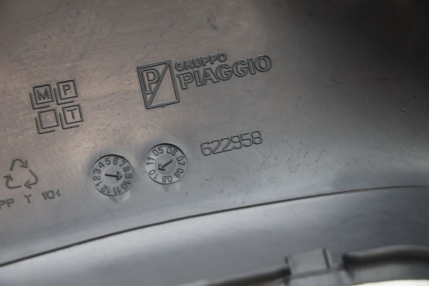 photo de OSŁONA TYLNEJ KIEROWNICY PIAGGIO MP3 500 (2011 - 2015) - Widok ogólny