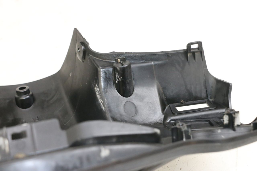 photo de OSŁONA KIEROWNICY TYLNA HONDA NHX LEAD 110 (2008 - 2010) - Szczegół części