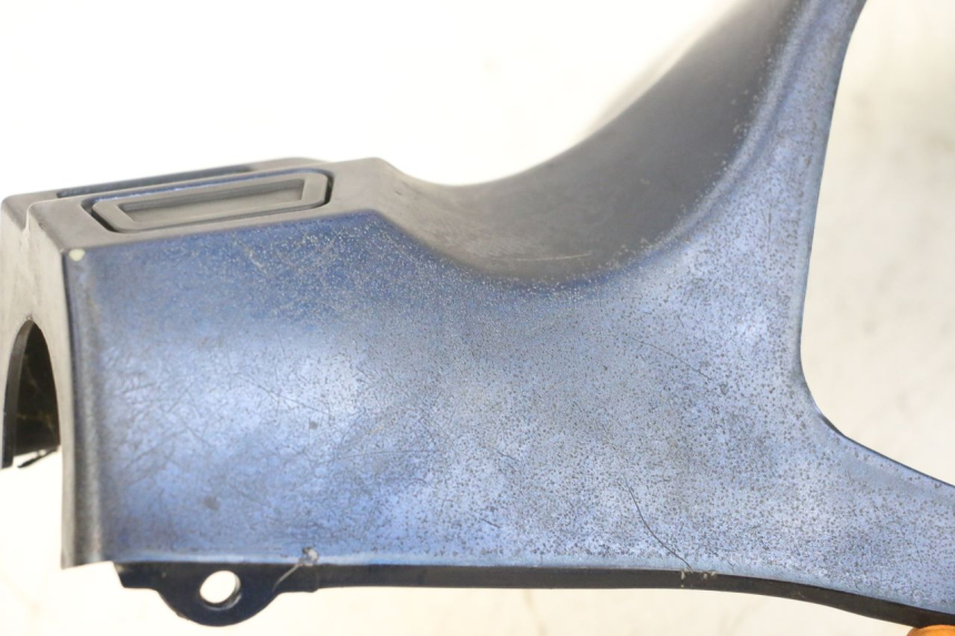 photo de OSŁONA TYLNEJ KIEROWNICY JM MOTORS OLDIES GT 4T 50 (2018 - 2025) - Zoom stanu zużycia