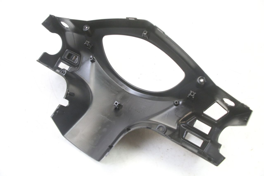 photo de OSŁONA TYLNEJ KIEROWNICY SYM ORBIT III 3 4T 50 (2021 - 2025) - Zbliżenie techniczne