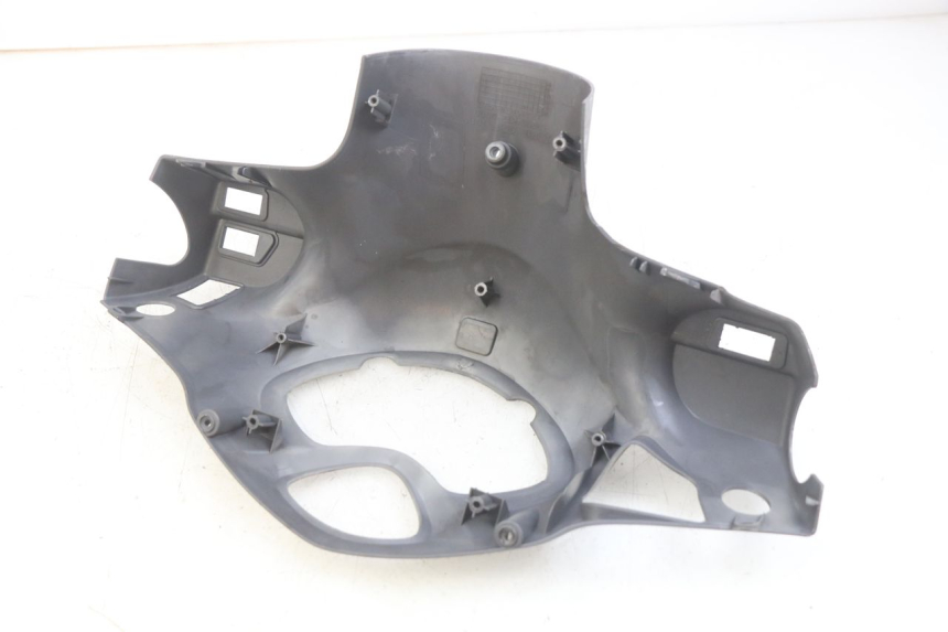 photo de OSŁONA TYLNEJ KIEROWNICY HONDA PES PS I 125 (2006 - 2012) - Zbliżenie techniczne