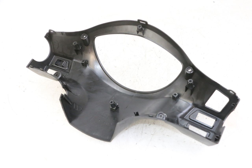 photo de OSŁONA KIEROWNICY TYLNA PEUGEOT TWEET 4T 50 (2014 - 2019) - Zoom stanu zużycia