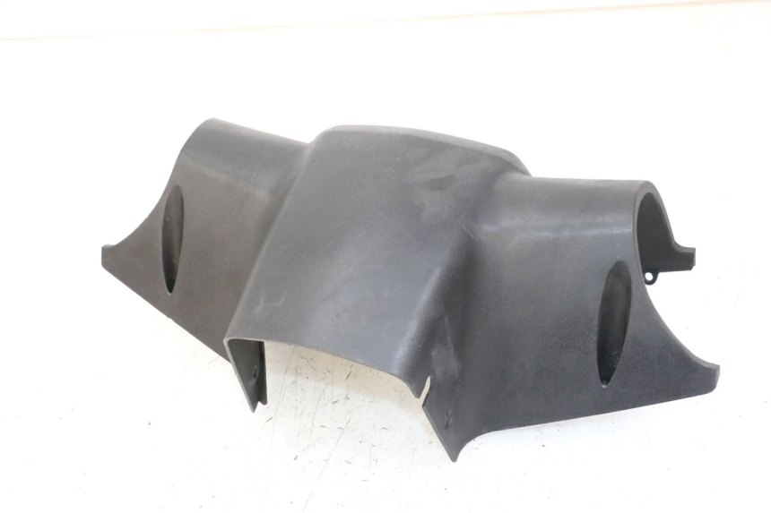 photo de OSŁONA KIEROWNICY TYLNA PEUGEOT VIVACITY 125 (2010 - 2017) - Szczegół części