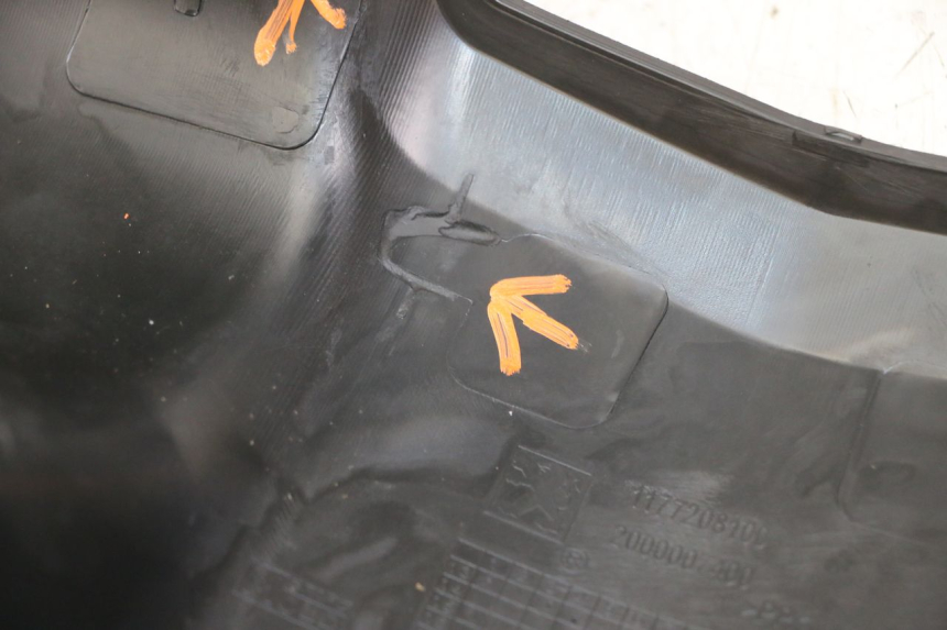 photo de OSŁONA KIEROWNICY TYLNA PEUGEOT VIVACITY 125 (2010 - 2017) - Widok ogólny