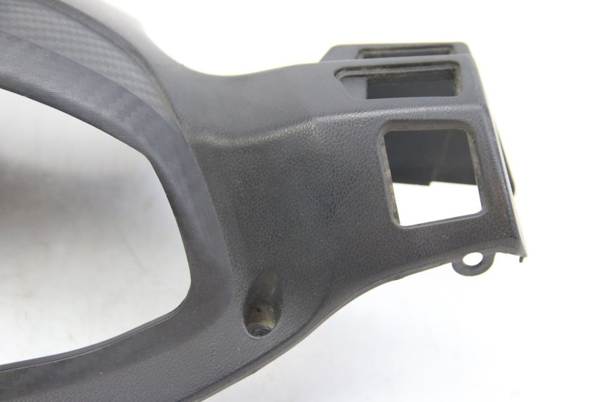 photo de OSŁONA KIEROWNICY TYLNA RED ELECTRIC RED E PRO 1 (2017 - 2019) - Punkty mocowania